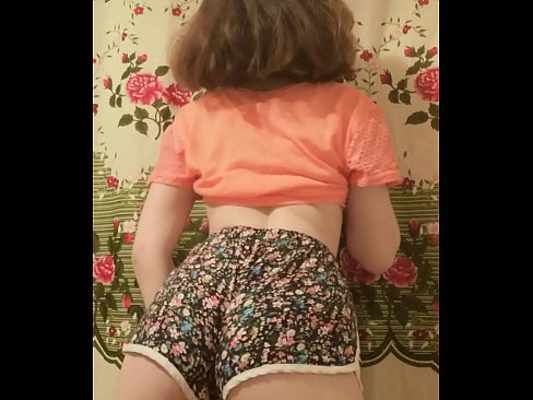 ❤️ Sexy junges Babe zieht ihre Shorts vor der Kamera aus ❤️ Quality sex bei porn de.hentai-ita.ru ❌❤